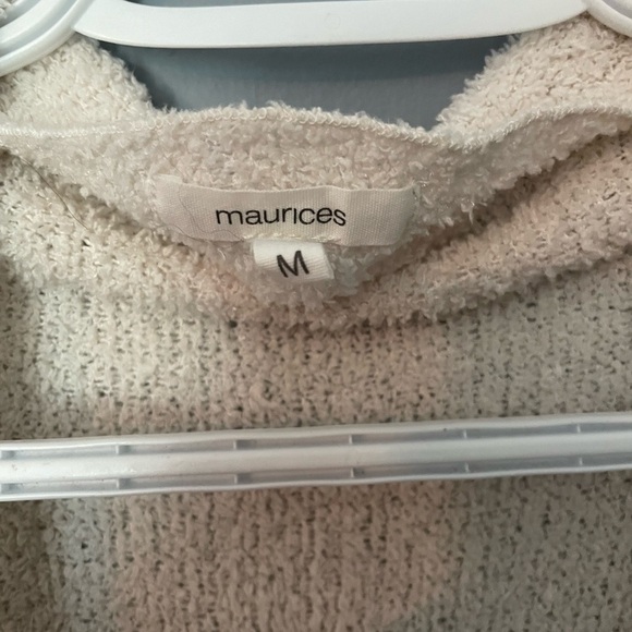 Maurices size  medium sleeveless vest. - Picture 3 of 6